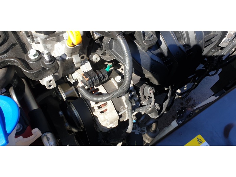 Recambio de alternador para kia stonic (ybcuv) 1.2 cat referencia OEM IAM 3730003BA5 ALF901123 