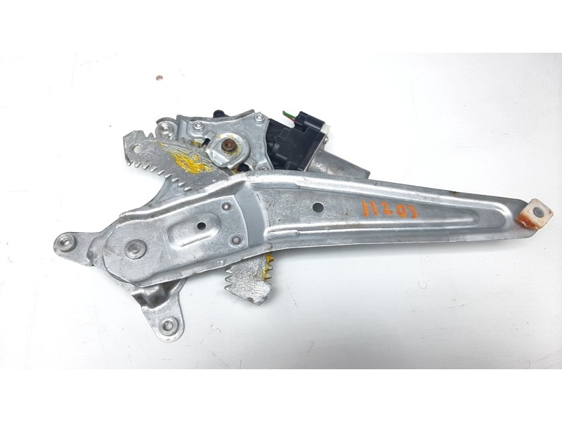 Recambio de elevalunas trasero derecho para suzuki vitara 1.4 16v boosterjet cat referencia OEM IAM 8353061M00  