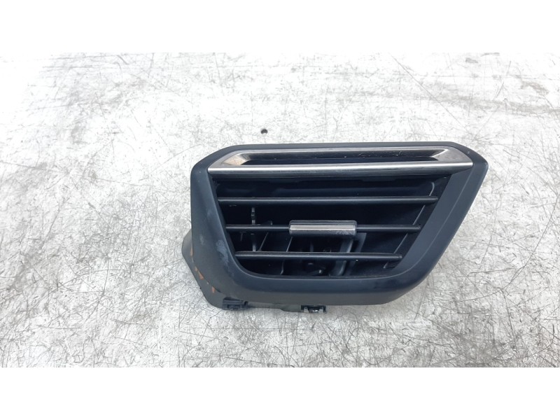 Recambio de aireador derecho para peugeot 208 (p2) allure referencia OEM IAM 98283683DX  