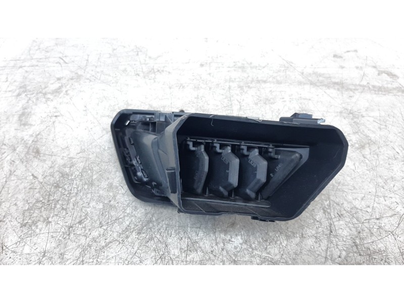 Recambio de aireador derecho para peugeot 208 (p2) allure referencia OEM IAM 98283683DX  