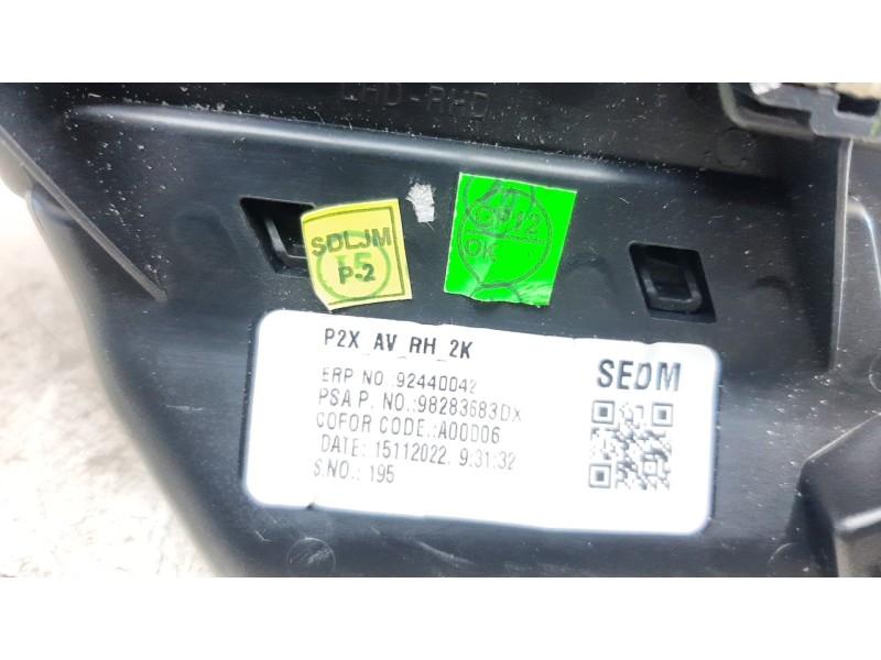 Recambio de aireador derecho para peugeot 208 (p2) allure referencia OEM IAM 98283683DX  