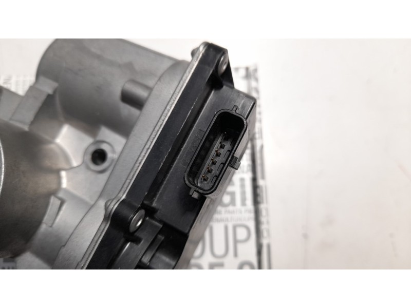 Recambio de caja mariposa para renault megane i classic (la0) referencia OEM IAM 8200728892 CAM010IAM 