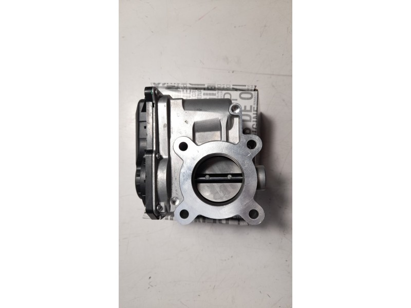Recambio de caja mariposa para renault megane i classic (la0) referencia OEM IAM 8200728892 CAM010IAM 