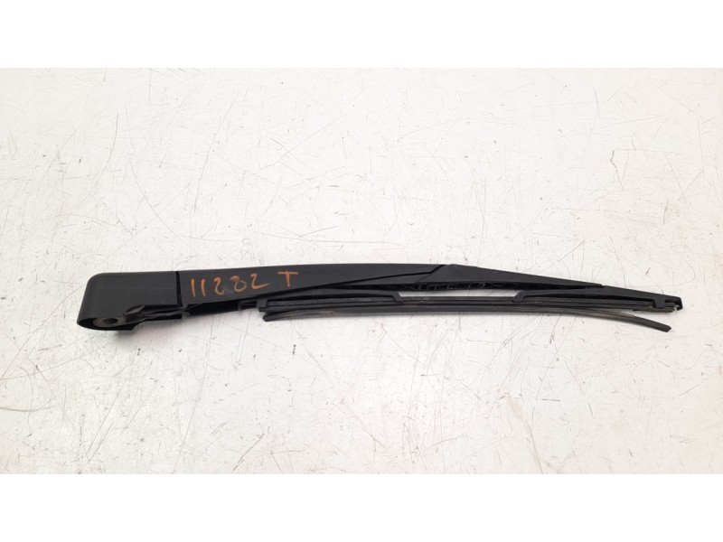 Recambio de brazo limpia trasero para suzuki swift berlina (mz) 1.3 16v cat referencia OEM IAM 3882163J00  