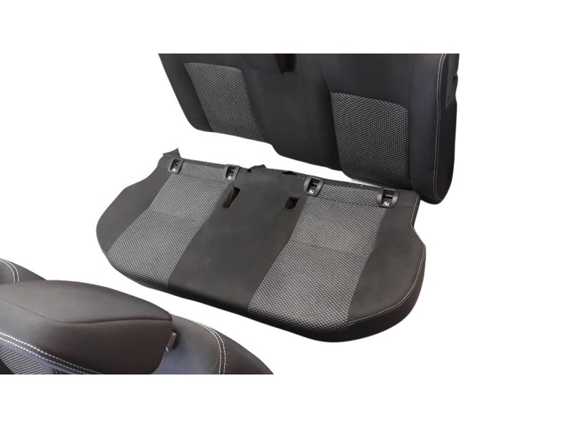 Recambio de juego asientos completo para suzuki vitara 1.4 16v boosterjet cat referencia OEM IAM 8568061M00BAE  