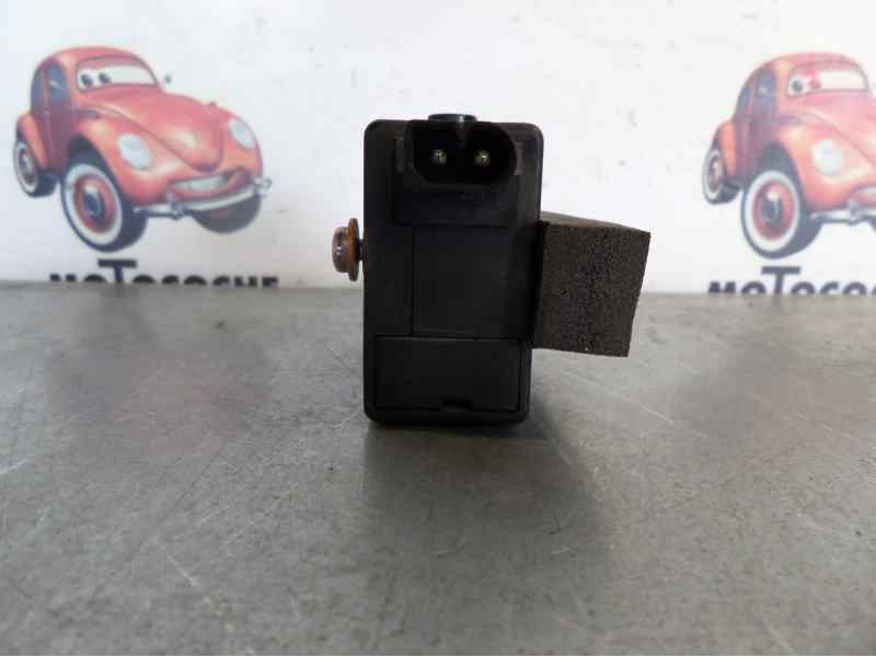 Recambio de tapa exterior combustible para bmw serie 3 compacto (e36) 316i referencia OEM IAM 67111387610  