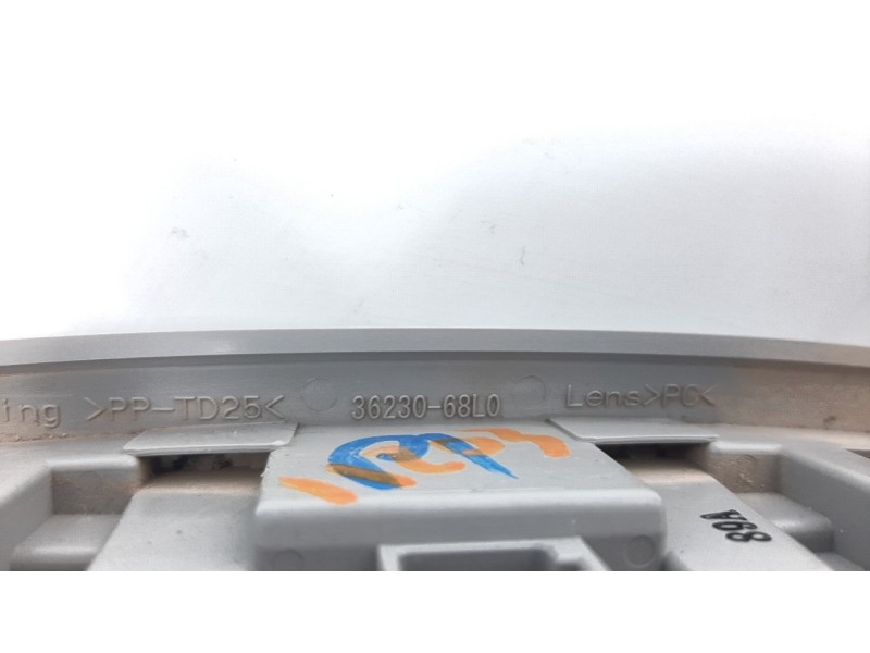 Recambio de luz interior para suzuki vitara 1.4 16v boosterjet cat referencia OEM IAM 3621268L00000  