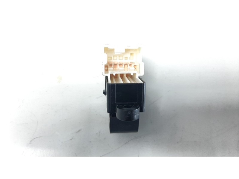Recambio de mando elevalunas trasero izquierdo para suzuki vitara 1.4 16v boosterjet cat referencia OEM IAM 3799568L00000  