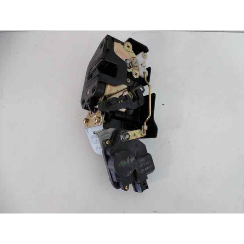 Recambio de cerradura puerta trasera izquierda para hyundai santa fe (sm) 2.0 crdi cat referencia OEM IAM   