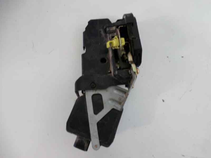 Recambio de cerradura puerta trasera izquierda para hyundai santa fe (sm) 2.0 crdi cat referencia OEM IAM   