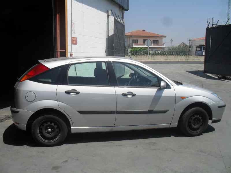 ford focus berlina (cak) del año 2003