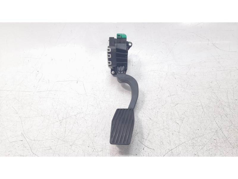 Recambio de potenciometro pedal para fiat 500 l (330) 1.3 16v jtd cat referencia OEM IAM 55702022  