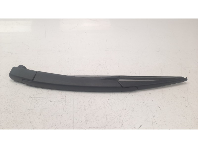 Recambio de brazo limpia trasero para opel corsa f 1.2 referencia OEM IAM 6429HE  