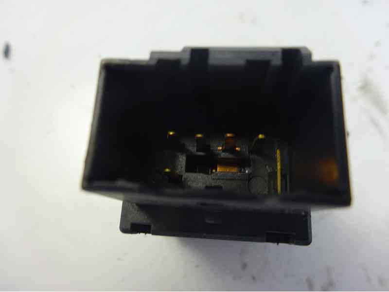 Recambio de warning para volkswagen polo (9n3) united referencia OEM IAM 6Q0953235A  