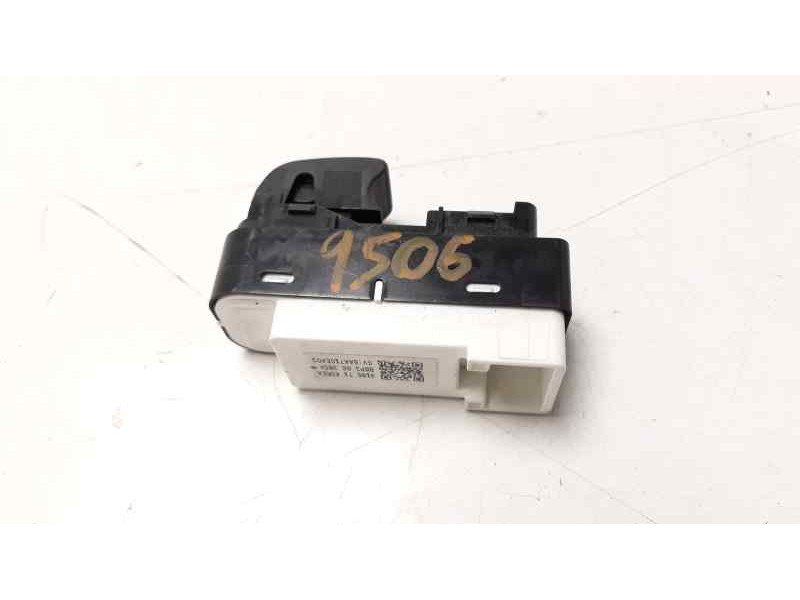 Recambio de mando elevalunas trasero derecho para mazda 3 lim. (bl) active referencia OEM IAM BBP366380A  