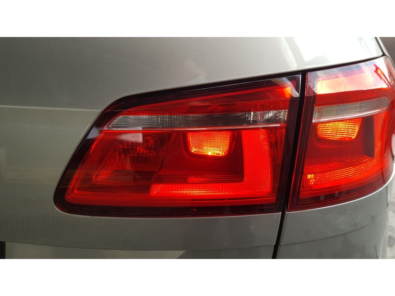 Recambio de piloto trasero derecho interior para volkswagen golf vii sportsvan 2.0 tdi referencia OEM IAM 510945094G  
