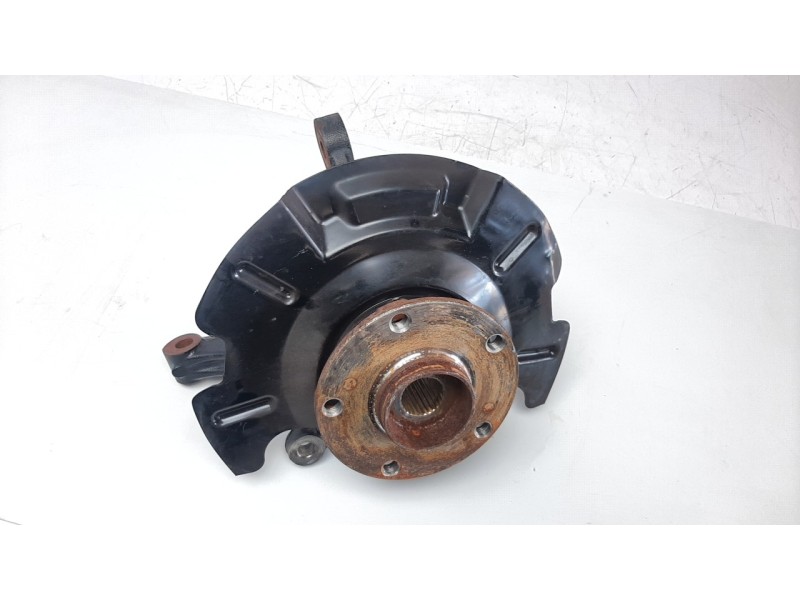 Recambio de mangueta delantera izquierda para suzuki vitara 1.4 16v boosterjet cat referencia OEM IAM 4515161M00000  