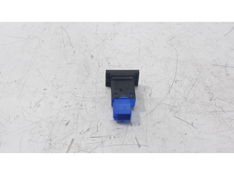 Recambio de warning para volkswagen golf vii sportsvan 2.0 tdi referencia OEM IAM 510953509  