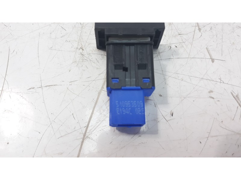 Recambio de warning para volkswagen golf vii sportsvan 2.0 tdi referencia OEM IAM 510953509  