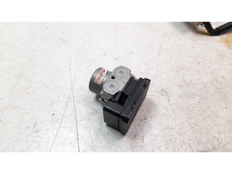 Recambio de abs para honda cb 650r referencia OEM IAM 57110MKND51  