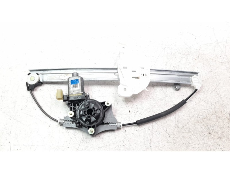 Recambio de elevalunas trasero izquierdo para kia stonic (ybcuv) 1.2 cat referencia OEM IAM 83401H8100  