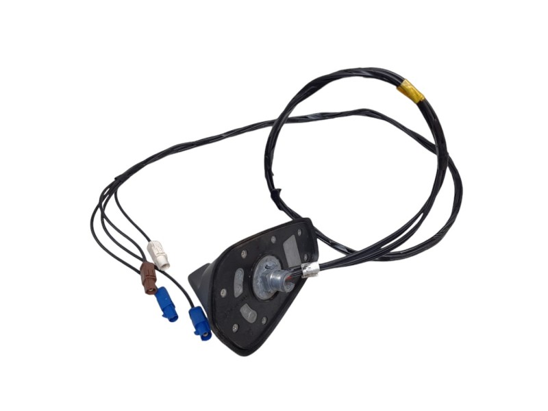 Recambio de antena para dacia jogger comfort referencia OEM IAM 282168032R  