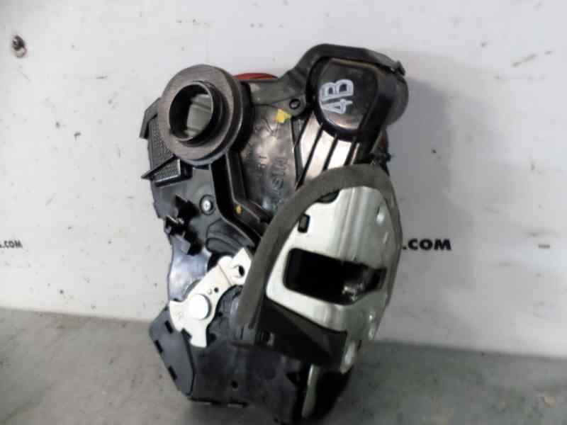 Recambio de cerradura puerta delantera derecha para toyota avensis (t27) 2.0 d-4d cat referencia OEM IAM   
