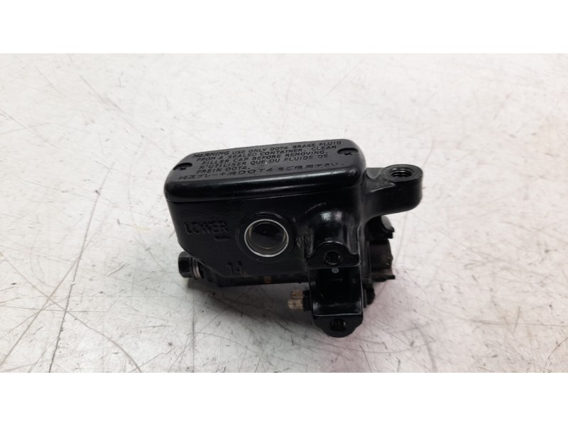 Recambio de bomba freno para honda cb 650r referencia OEM IAM 45510MGH641  