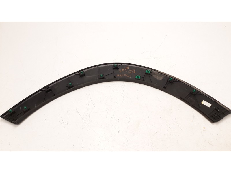 Recambio de aletin delantero derecho para hyundai tucson 1.7 crdi cat referencia OEM IAM 87714D7000  