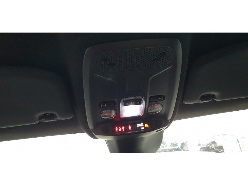 Recambio de luz interior para opel corsa f 1.2 referencia OEM IAM 96781445ZD  
