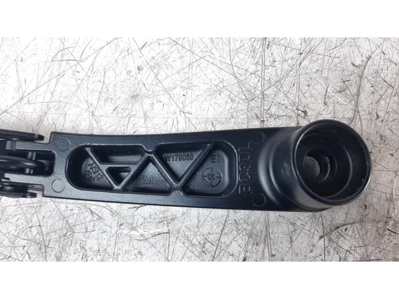 Recambio de brazo limpia delantero izquierdo para hyundai i20 1.0 tgdi cat referencia OEM IAM W179068  