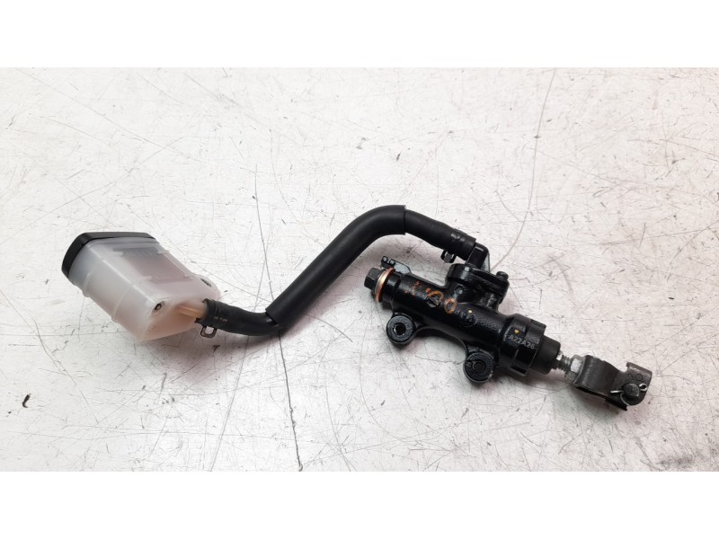 Recambio de bomba freno para honda cb 650r referencia OEM IAM 43510MKND51  