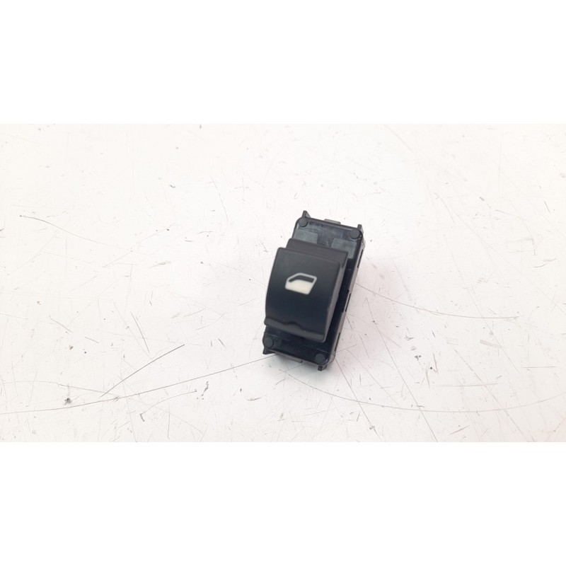 Recambio de mando elevalunas delantero derecho para opel corsa f 1.2 referencia OEM IAM 98044803ZD IAF970007 