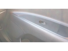 Recambio de mando elevalunas delantero derecho para kia stonic (ybcuv) 1.2 cat referencia OEM IAM 93575H8000WK   2