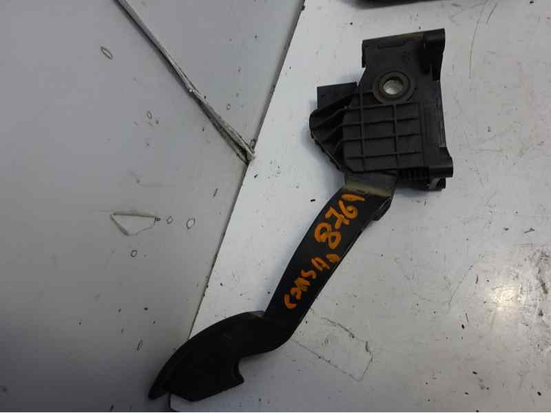 Recambio de potenciometro pedal para opel corsa d essentia referencia OEM IAM 55702020  