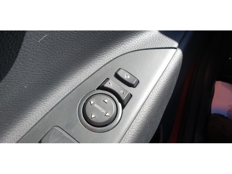 Recambio de mando retrovisor para kia stonic (ybcuv) 1.2 cat referencia OEM IAM 93530H8000  