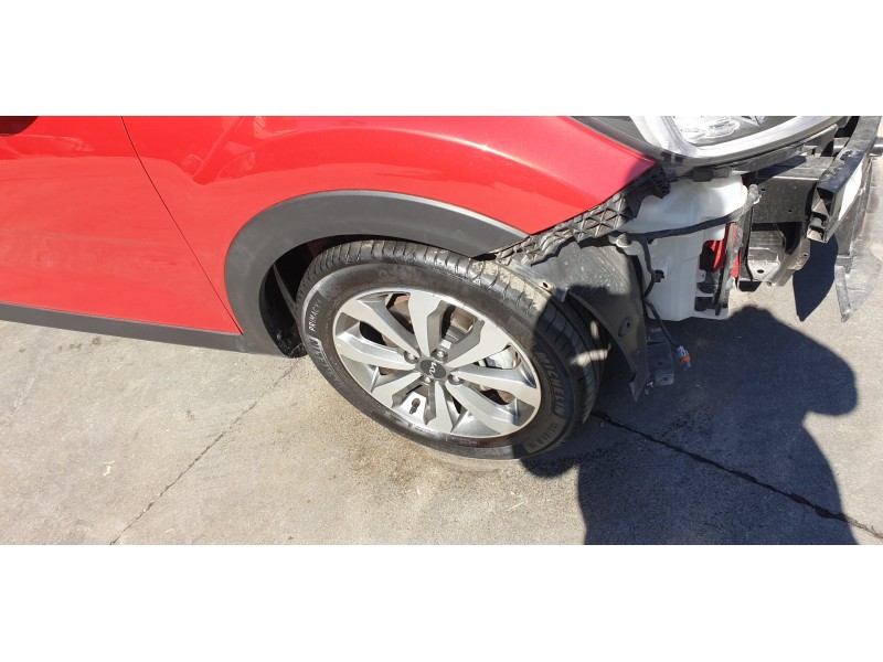 Recambio de mangueta delantera derecha para kia stonic (ybcuv) 1.2 cat referencia OEM IAM 51716H8500  