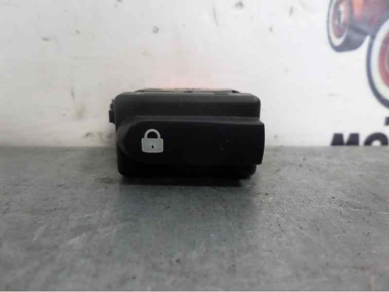 Recambio de mando multifuncion para renault clio ii fase ii (b/cb0) expression referencia OEM IAM   