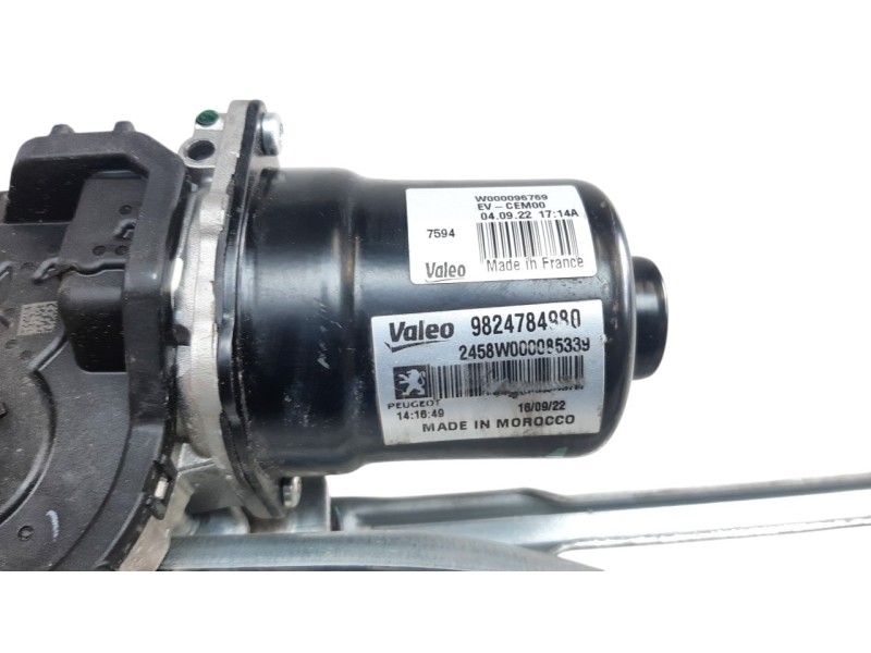 Recambio de motor limpia delantero para opel corsa f 1.2 referencia OEM IAM 9824784980  