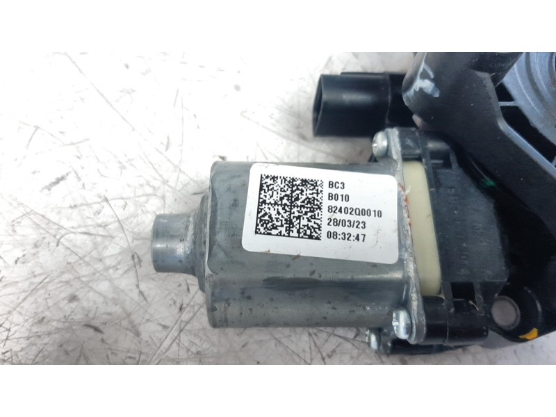Recambio de elevalunas delantero derecho para hyundai i20 1.0 tgdi cat referencia OEM IAM 82402Q0010  