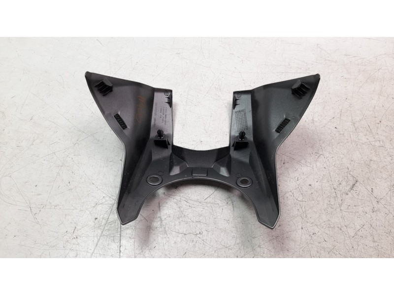 Recambio de moldura para honda cb 650r referencia OEM IAM 17571MKND500  