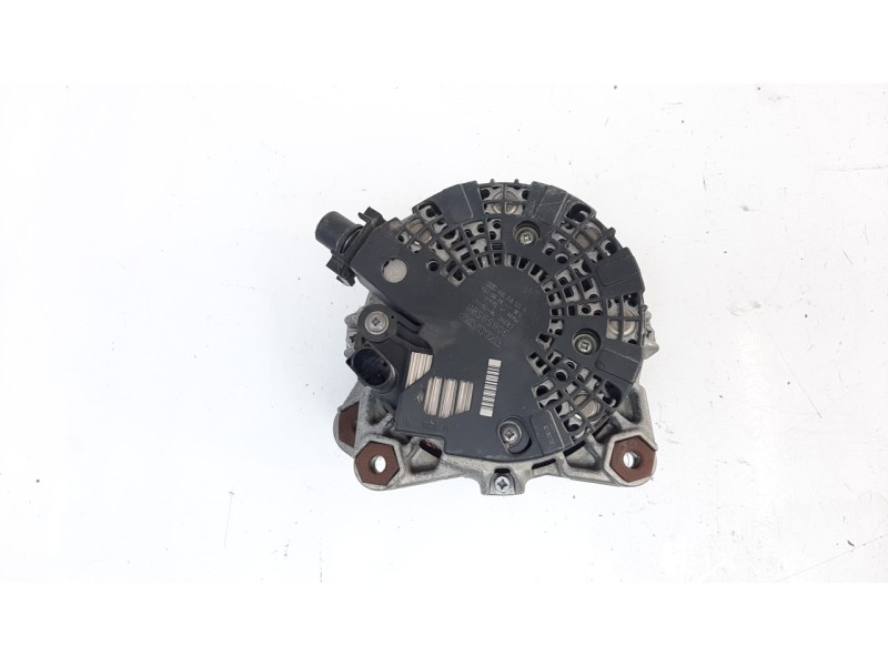 Recambio de alternador para volvo v60 familiar 2.0 diesel cat referencia OEM IAM 30659580 ALF001501 