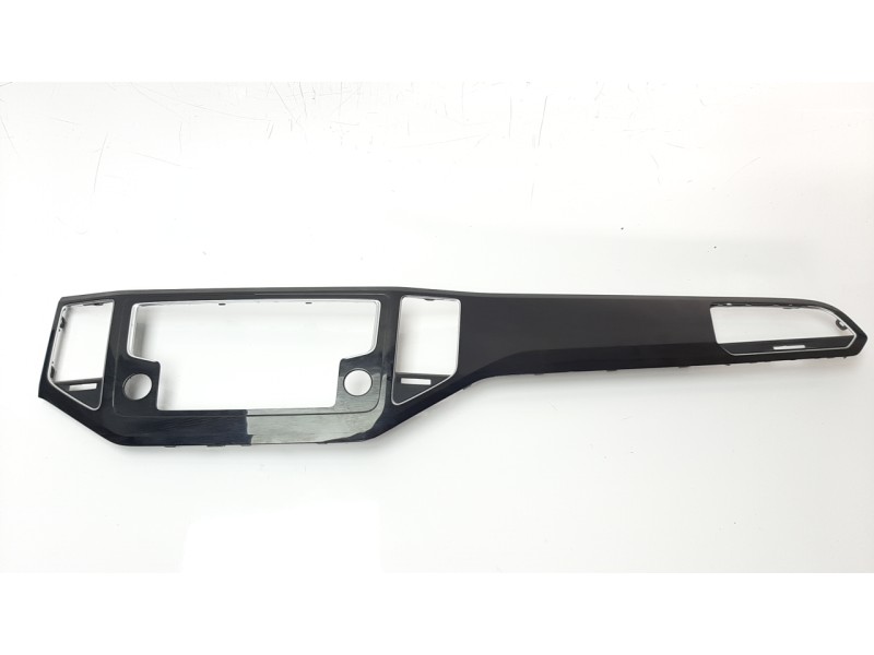 Recambio de moldura para volkswagen golf vii sportsvan sport bluemotion tech referencia OEM IAM 517858061F  
