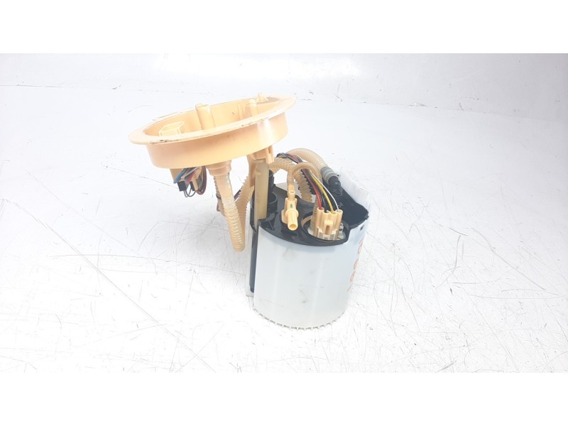 Recambio de bomba combustible para volvo v60 familiar 2.0 diesel cat referencia OEM IAM 31405482  