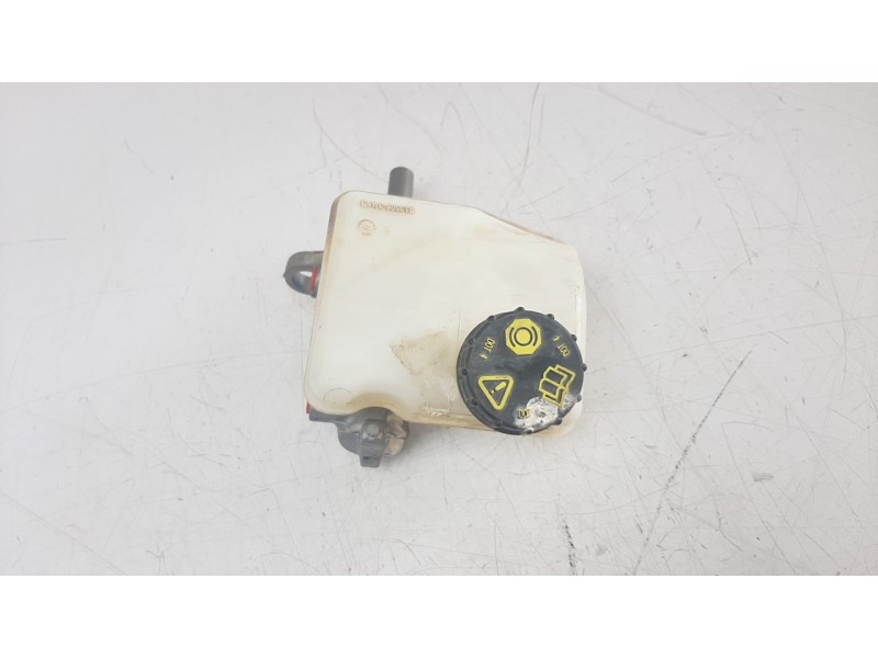 Recambio de bomba freno para volvo v60 familiar 2.0 diesel cat referencia OEM IAM 32130227  