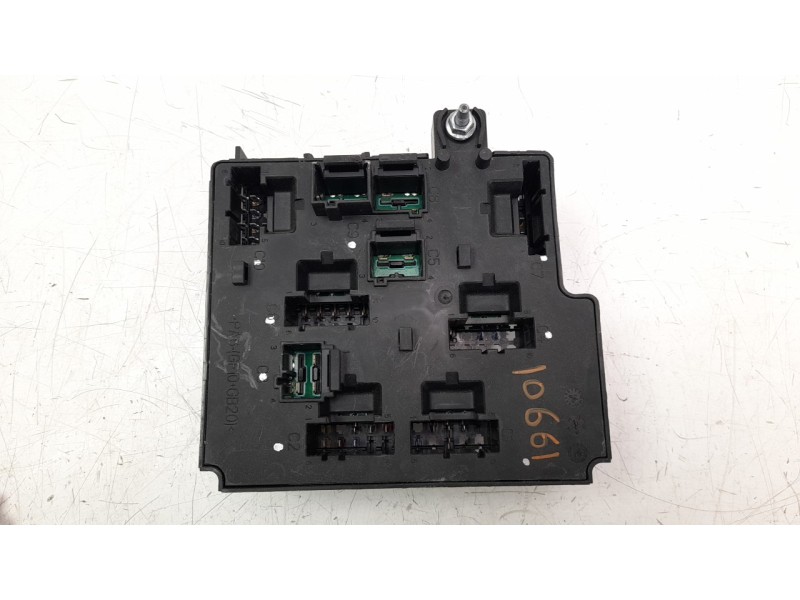 Recambio de caja reles / fusibles para volvo v60 familiar 2.0 diesel cat referencia OEM IAM 31473770  