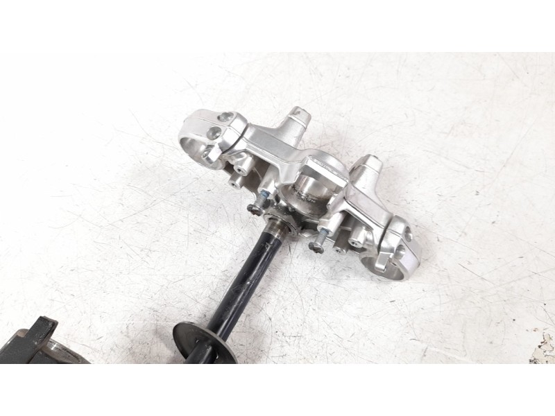 Recambio de tija para bmw f 800 r 800 r referencia OEM IAM 31427724538  