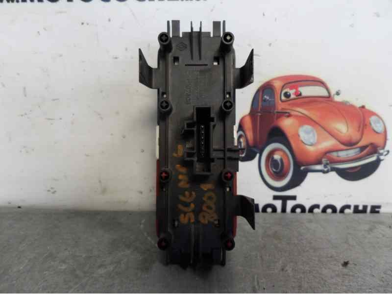 Recambio de warning para renault scenic ii luxe dynamique referencia OEM IAM 8200095493 8200109723 8200107808