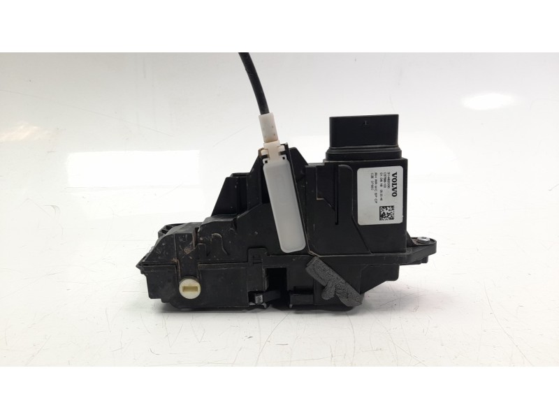 Recambio de cerradura puerta trasera derecha para volvo v60 familiar 2.0 diesel cat referencia OEM IAM 31462000  