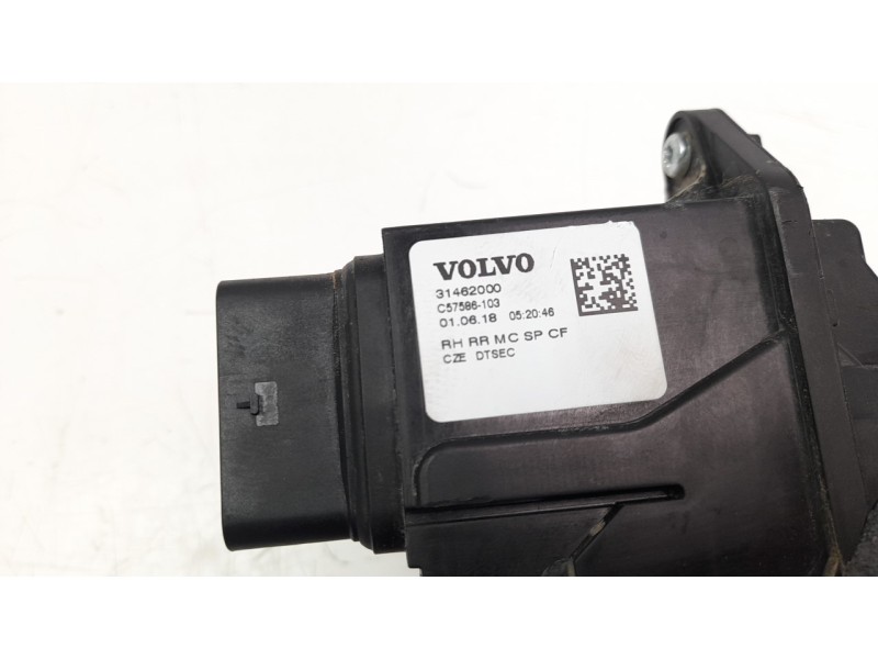 Recambio de cerradura puerta trasera derecha para volvo v60 familiar 2.0 diesel cat referencia OEM IAM 31462000  